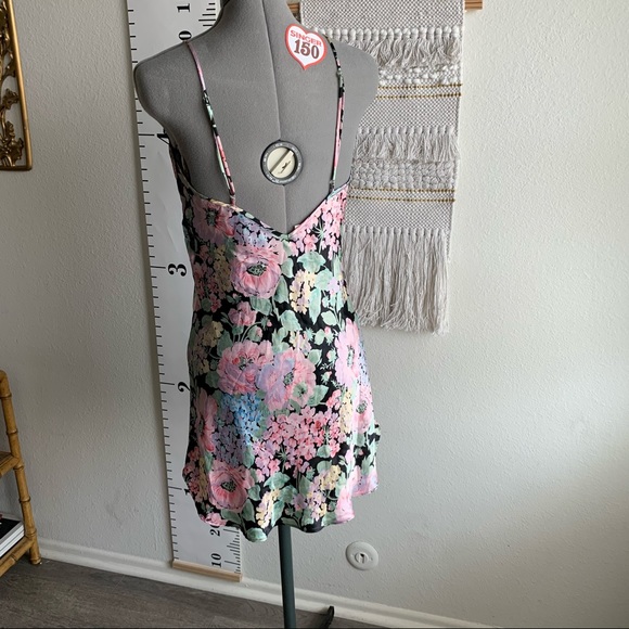 Vintage Victoria Secret Gold Label Floral - Picture 2 of 8